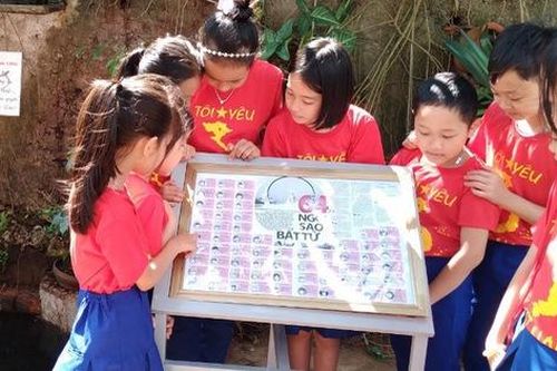 Ngôi trường vùng cao Quảng Trị xây đảo Gạc Ma thu nhỏ để tượng niệm anh linh 64 liệt sĩ
