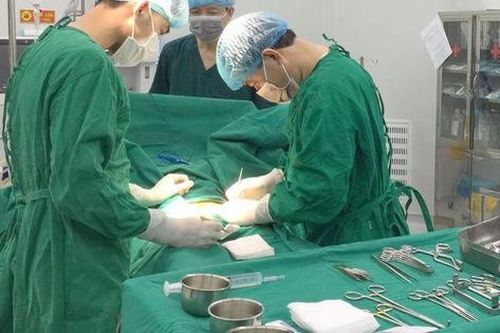Nam giới dễ vô sinh khi chủ quan với căn bệnh có tới 15% mắc phải này?