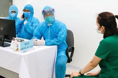 Tiêm vắc-xin phòng COVID-19: Chia sẻ của người trong cuộc