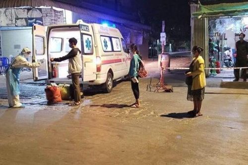 Số ca lây nhiễm cộng đồng lên 819 người, Campuchia phạt nặng người vi phạm phòng chống dịch