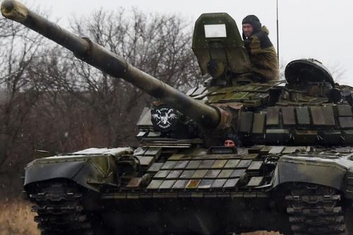 Ukraine đã sẵn sàng tấn công Donbass nhưng lo ngại phản ứng từ Nga