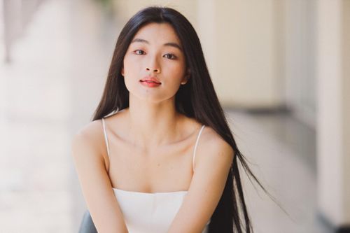 Nhan sắc ngoài đời của cô gái đóng vai người tình Trịnh Công Sơn