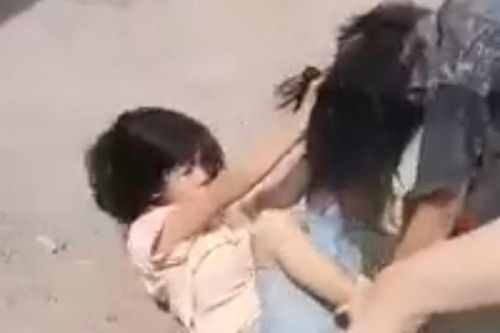 Truy tìm người cổ vũ nữ sinh Kiên Giang đánh nhau
