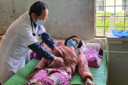 Xác định nguyên nhân chùm ca bệnh nghi ngộ độc tại Kon Tum