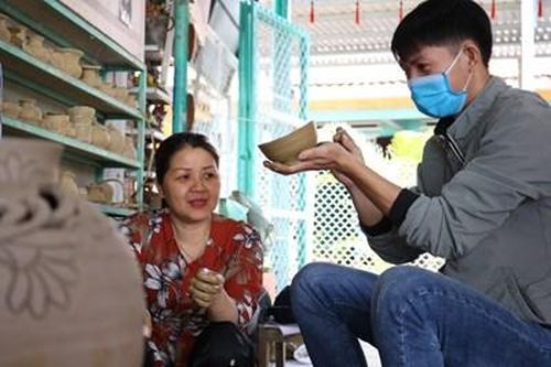 Độc đáo làng gốm Thanh Hà