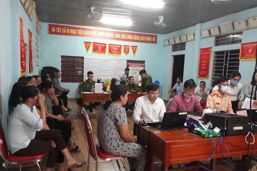 Quảng Bình: Tăng cường thêm 9 điểm cấp căn cước công dân gắn chíp điện tử