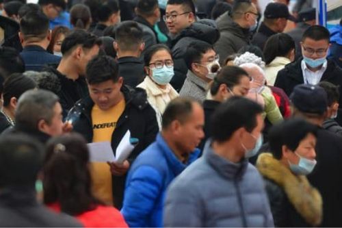 Tỷ lệ thất nghiệp tăng cao, lao động trẻ Trung Quốc chật vật tìm việc làm
