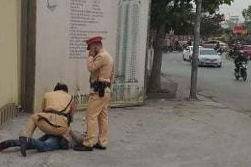 Xin bỏ qua vi phạm bất thành, 'ma men' đánh CSGT