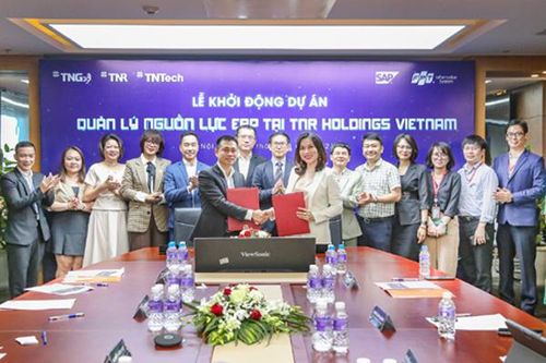 TNR Holdings Vietnam 'bắt tay' FPT IS chuyển đổi số