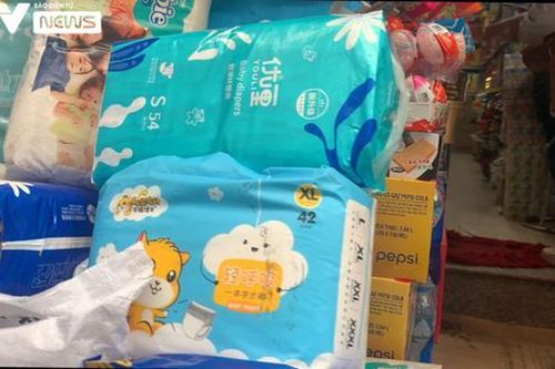 Tràn lan tã bỉm trẻ em nội địa Trung Quốc không tem phụ gây hoang mang người tiêu dùng
