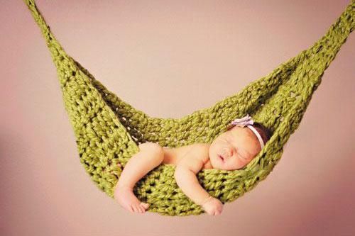 7 hiểm họa tiềm ẩn khi các mẹ cho con nằm võng