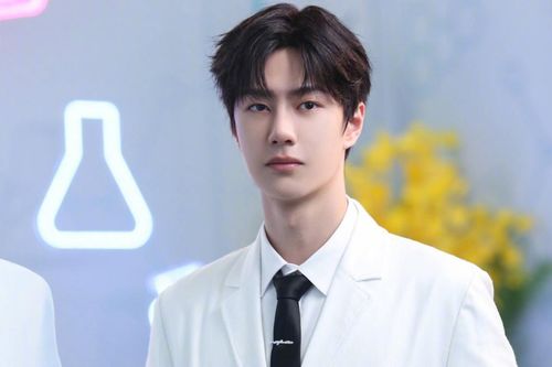Vương Nhất Bác hẹn hò với thực tập sinh của 'Sáng tạo 101'?