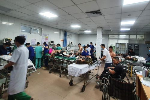 Tạm giữ hình sự lái xe khách đâm vào xe đầu kéo khiến 2 người tử vong, hàng chục người bị thương