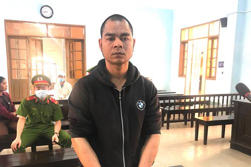 Bắn chết chị họ vì không lưu số điện thoại, lãnh 16 năm tù