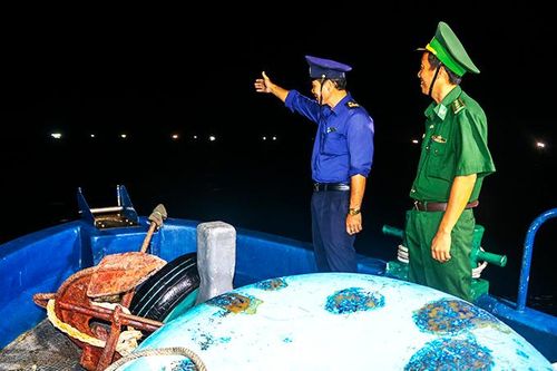 Một ngày theo Đội tuần tra vịnh Nha Trang