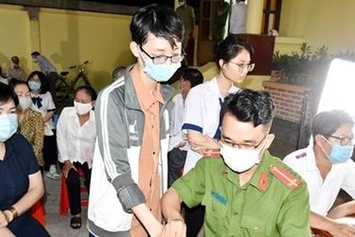 Khắc phục mọi khó khăn để cấp CCCD đúng tiến độ