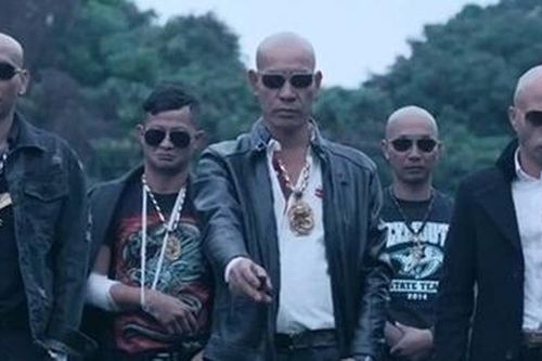 Ẩn họa từ những clip nhảm trên YouTube