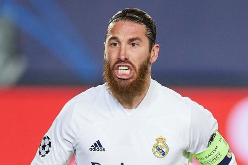 Sergio Ramos ghi bàn nhiều hơn cả Zidane và Ronaldo 'béo'