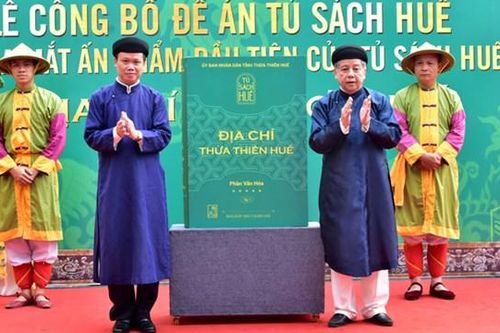 Phát triển văn hóa đọc thông qua Tủ sách Huế
