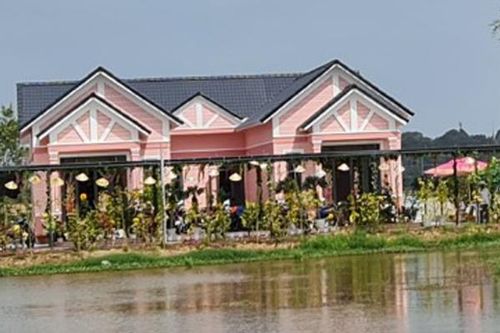 Tái kiểm tra khu vui chơi màu hồng ở Sóc Trăng