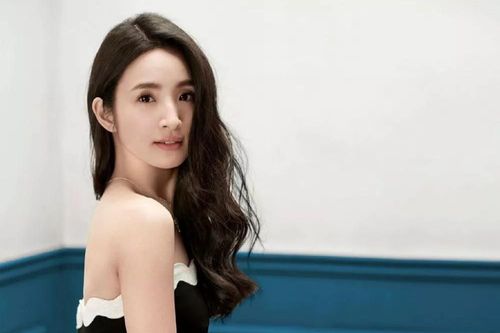 Lâm Y Thần thụ tinh nhân tạo suốt ba năm