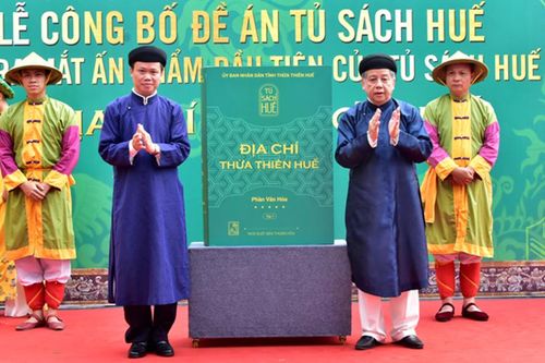 Công bố đề án Tủ sách Huế và ra mắt ấn phẩm Địa chí văn hóa Huế