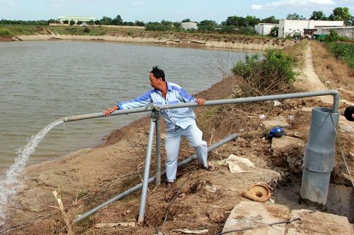 Quan ngại tình trạng cạn kiệt nguồn nước ngầm ở Đồng bằng Sông Cửu Long