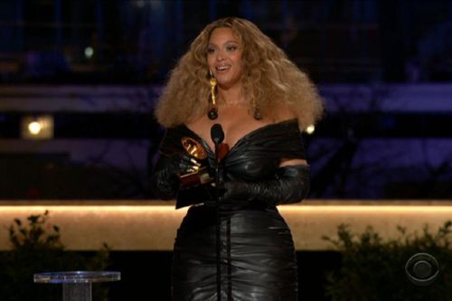 Những giai điệu tuyệt vời tại Grammy 2021