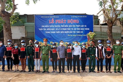 Tuyên truyền an toàn giao thông trong thanh thiếu niên DTTS