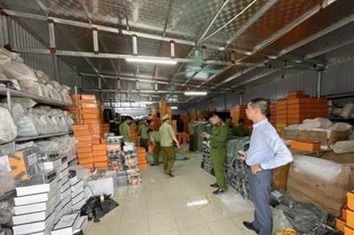Nam Định: Triệt phá kho hàng giả nhãn hiệu Hermes 'lớn nhất miền Bắc'