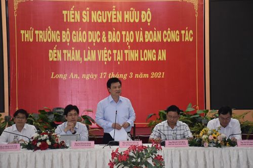 Thứ trưởng Nguyễn Hữu Độ: 'Việc bồi dưỡng cần trở thành nhu cầu tự thân của GV'