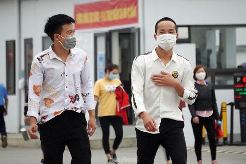 Phớt lờ lệnh cấm, công ty ở Chí Linh cho công nhân đi làm