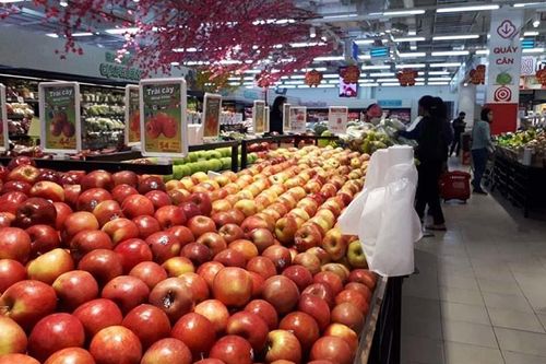 Chuyện chưa từng có, hàng VIP Âu - Mỹ đổ ra chợ cóc, vỉa hè giá siêu rẻ