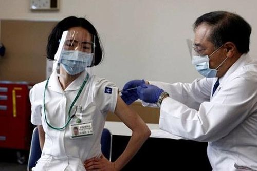 Covid-19: TQ lại có vắc-xin mới, EU bảo vệ vắc-xin AstraZeneca