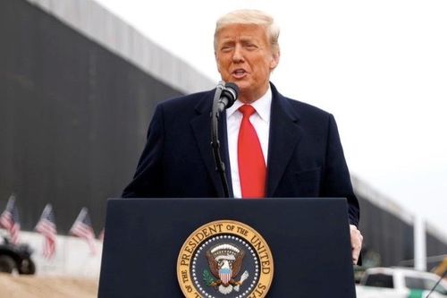 Ông Trump đổ lỗi cho Tổng thống Biden về khủng hoảng biên giới