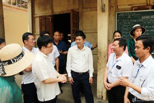 Kỳ Sơn cần tiến tới sáp nhập điểm trường lẻ và phát triển mô hình trường bán trú