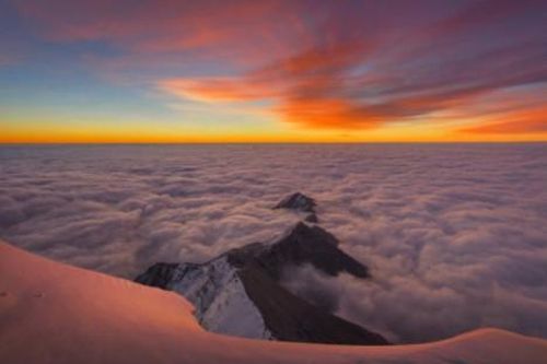 Sửng sốt trước vẻ đẹp hút hồn của thiên nhiên chụp từ đỉnh Alps