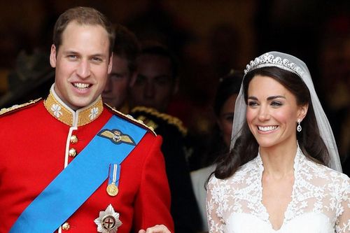 Bí ẩn tủ đồ Hoàng gia: Lịch sử đáng kinh ngạc về 9 món trang sức nổi tiếng của Hoàng gia