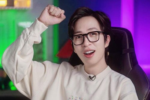 ViruSs đề cập đến chuyện kết hôn, 'thả thính' fan bằng clip đàn hát