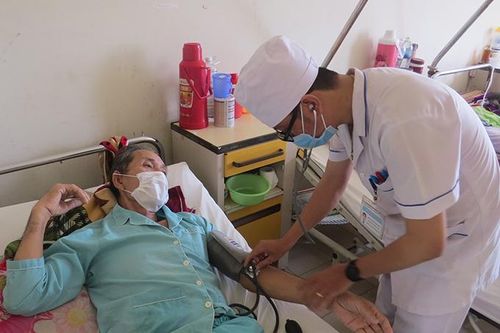 Bệnh viện Đa khoa tỉnh Khánh Hòa lần đầu thực hiện thành công phẫu thuật nội soi cắt khối tá tụy