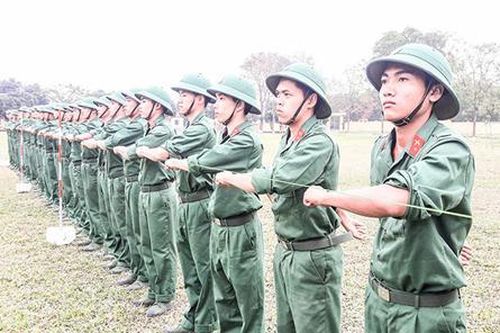 Những ngày đầu của chiến sĩ mới
