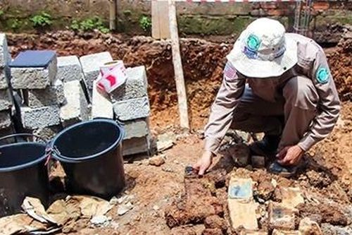 Thi công móng nhà phát hiện 22 vật liệu nổ và 350 viên đạn