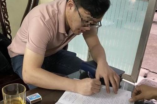 Uống rượu ngâm cây anh túc, một tài xế bị tước bằng lái 22 - 24 tháng