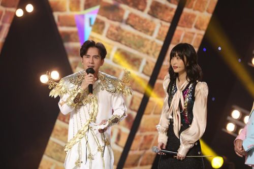Vừa được song ca cùng đàn anh Đan Trường, Juky San tiếp tục ẵm món quà 'siêu bất ngờ'