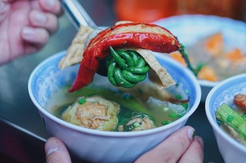 Thưởng thức món Hoa trên đường Nguyễn Trãi, TP.HCM