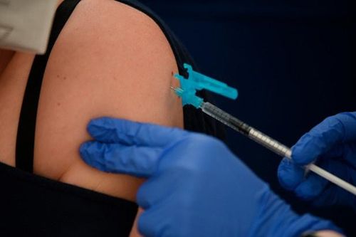 Một phụ nữ Tây Ban Nha tử vong sau khi tiêm vaccine AstraZeneca