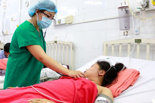 Truyền hơn 2 lít máu cứu thai phụ nguy kịch