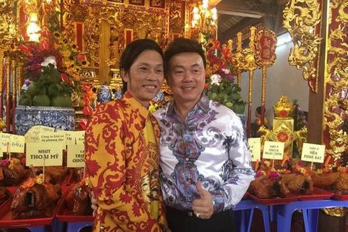 Hoài Linh tưởng nhớ 100 ngày Chí Tài qua đời