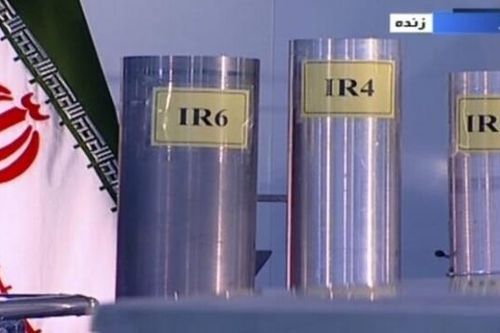 Iran bắt đầu làm giàu uranium bằng máy ly tâm tiên tiến