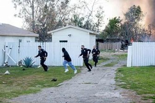 Kho pháo hoa nổ như bom làm rung chuyển trung tâm TP Ontario, California